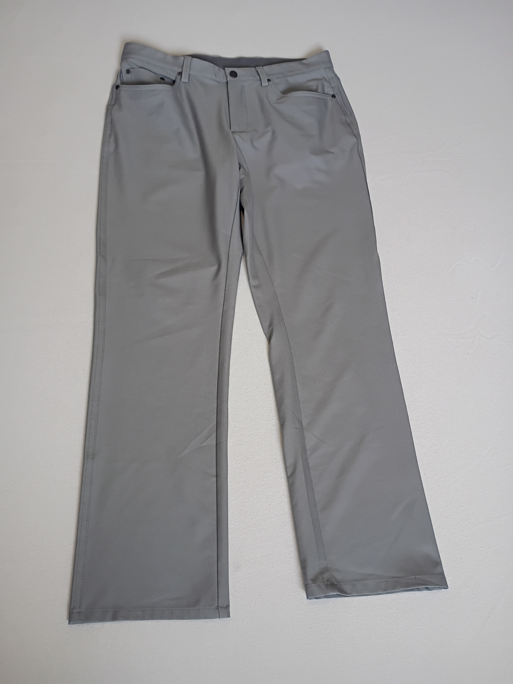 Greg Norman Collection Men's Light Gray Golf Pants Size 32" X 30"